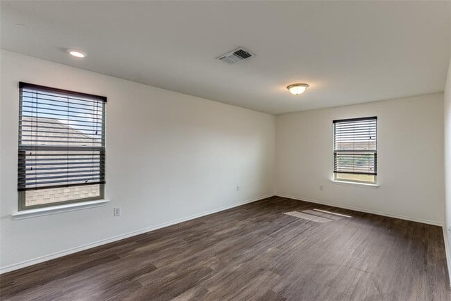 Building Photo - 6209 Garden Rose Path