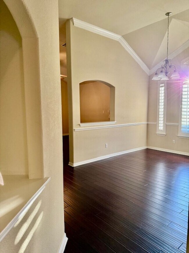 Building Photo - Beautiful one story stone home in Estates at Settlers Park
