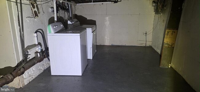 Building Photo - 1405 S Etting St