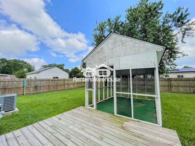 Building Photo - 4945 Paine Ln