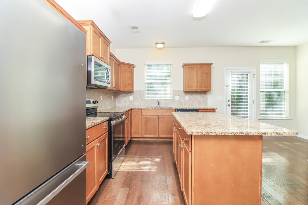 Building Photo - 374 Darbys Run Ct