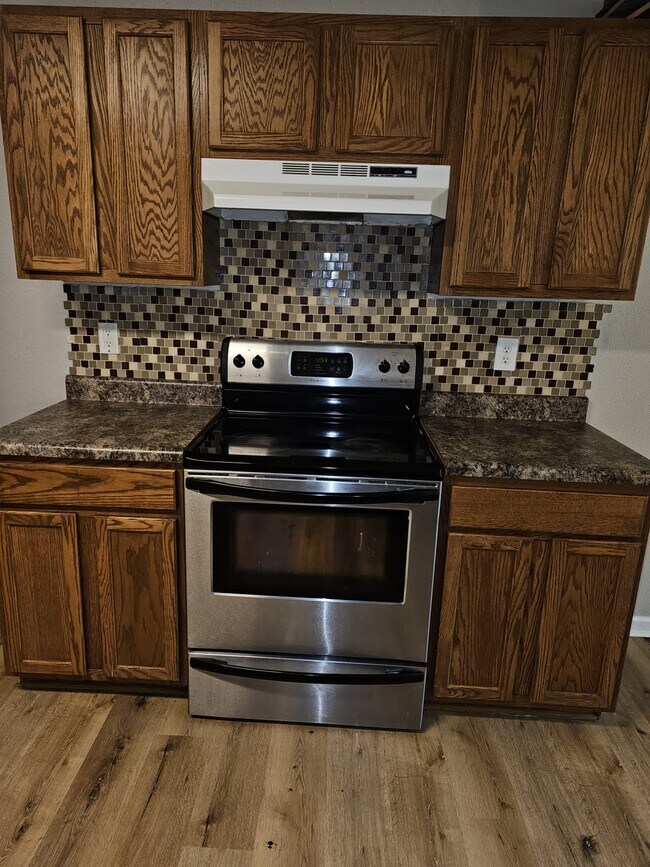 Building Photo - 130 Blackwell Ct
