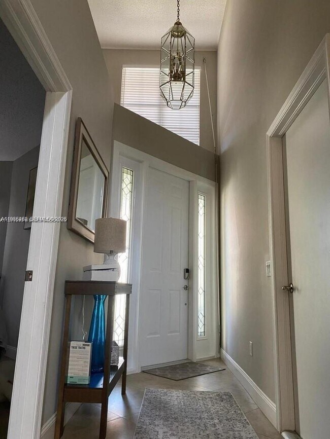 Building Photo - 51 N Lakeshore Dr