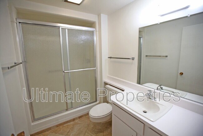 Building Photo - 9859 W Emberwood Dr