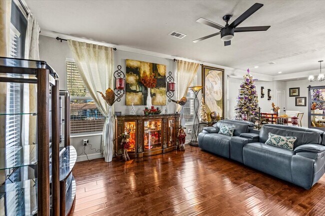 Building Photo - 3715 Avenue O 1/2