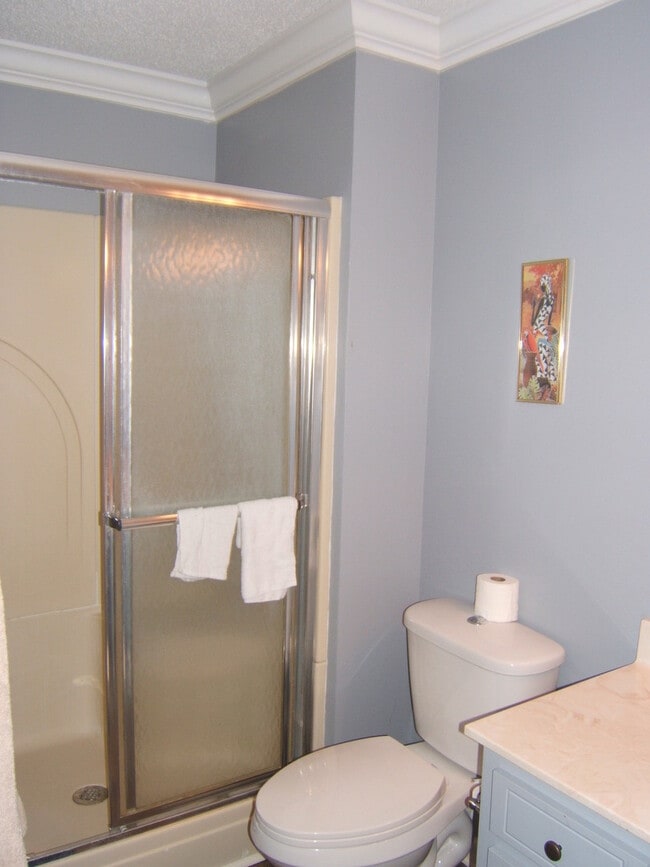 Building Photo - 2X2 Furnished Condo in Marina Community of Fairfield Harbour!