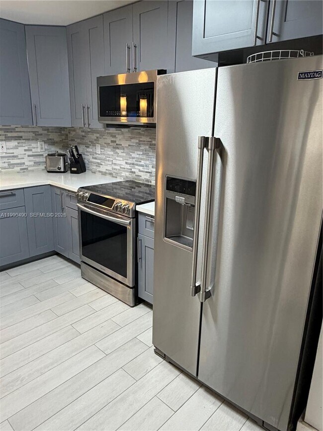 Building Photo - 7431 SW 163rd Pl