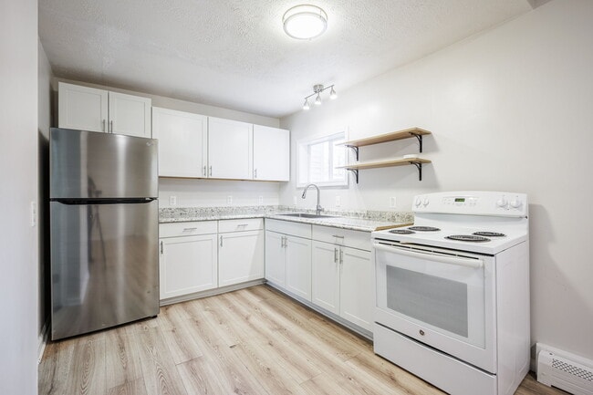 Building Photo - 361 Broadway