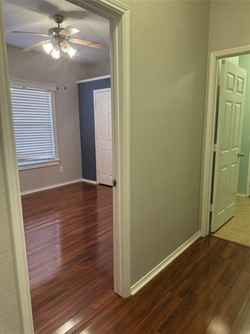 Building Photo - 6227 Meadowcrest Ln