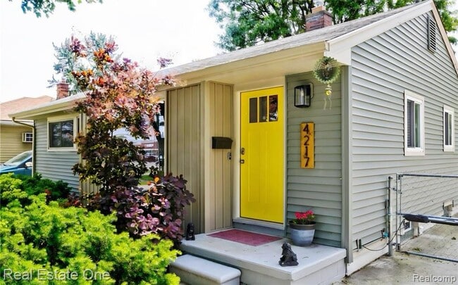 Building Photo - 4217 Crooks Rd