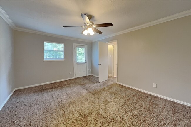 Building Photo - 15506 Swan Creek Dr