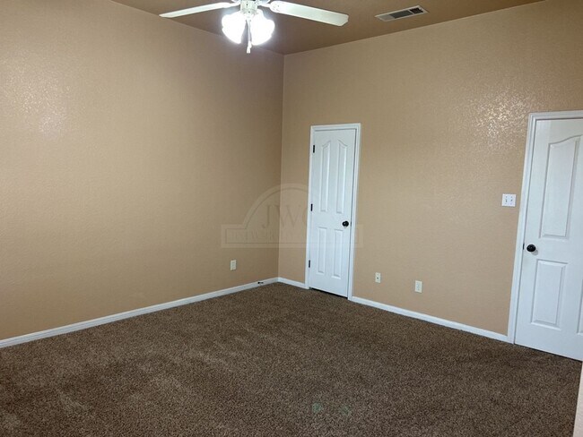 Building Photo - 4705 Autumn Valley Dr