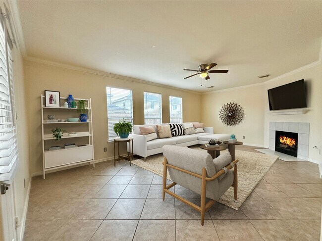 Building Photo - 16322 Sitella Ct