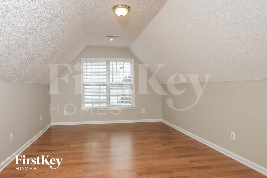 Building Photo - 3802 Northumberland Dr