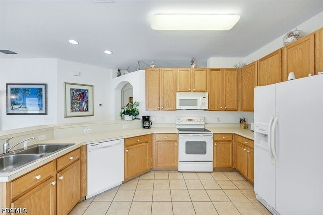 Building Photo - 14823 Calusa Palms Dr