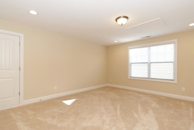 Building Photo - 2230 Rocky Bay Ct
