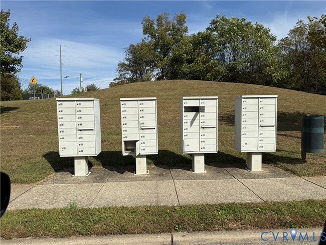 Building Photo - 208 Terrace Dr