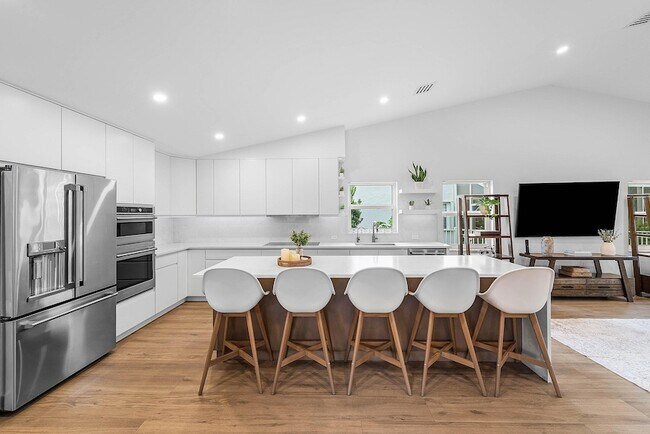 Building Photo - 2721 Neaton Ct