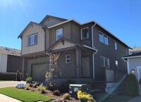 Building Photo - 913 Timberline Ave