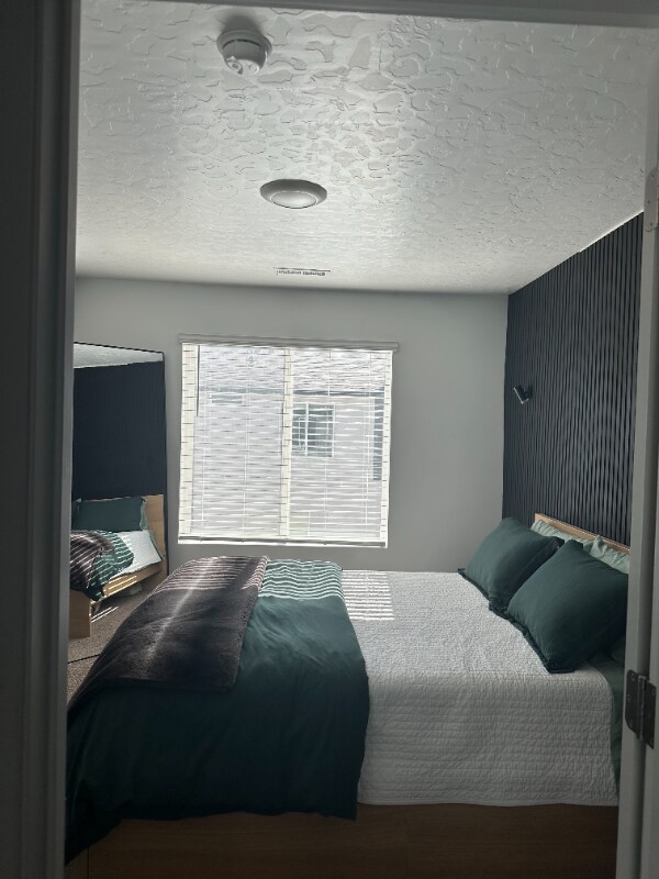 Building Photo - 1146 W 340 S