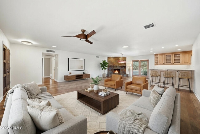 Building Photo - 11236 North 42nd Pl