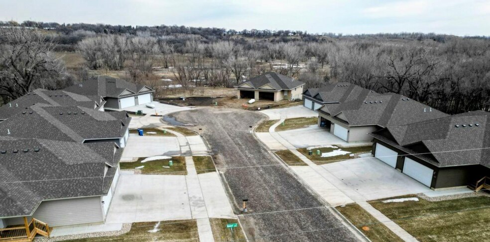 Building Photo - 1814 N Oberg Cir