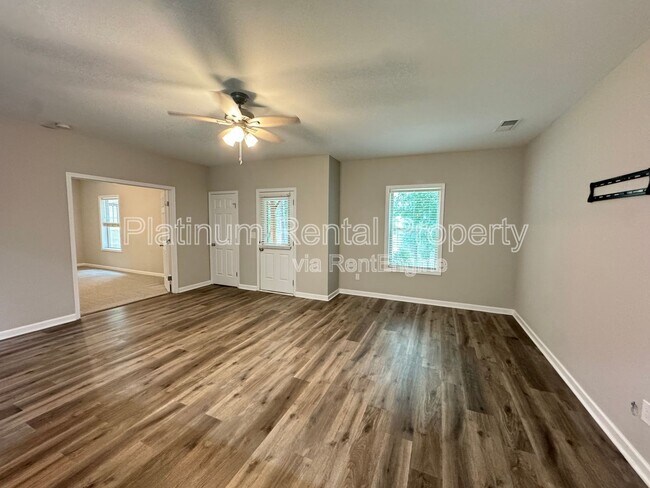 Building Photo - 5745 Banner Blvd