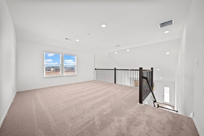 Building Photo - 649 Amber Fls Dr