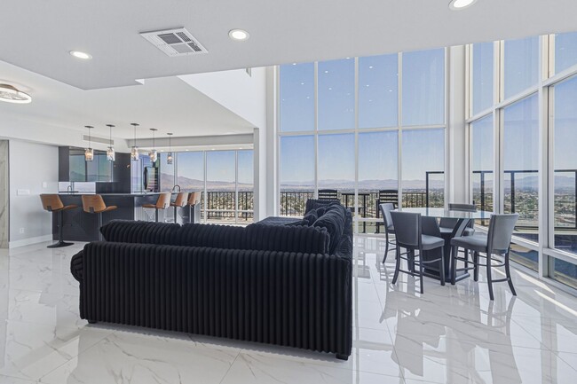 Building Photo - 3111 Bel Air Dr