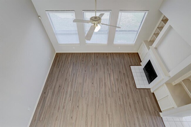 Building Photo - 3126 Pebble Bay Dr