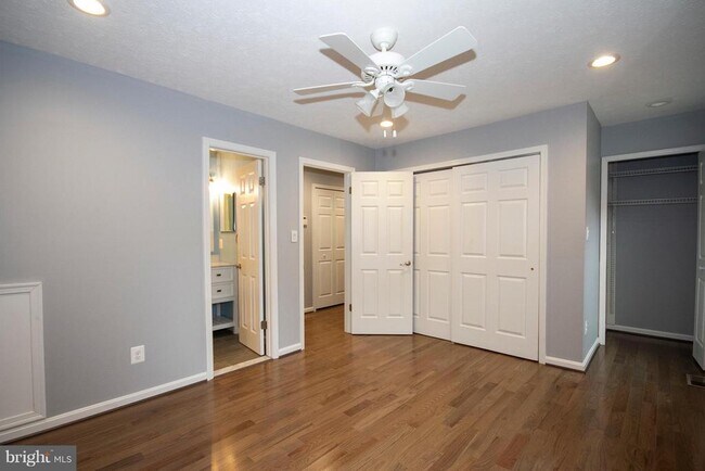 Building Photo - 9432 Loch Leven Ct