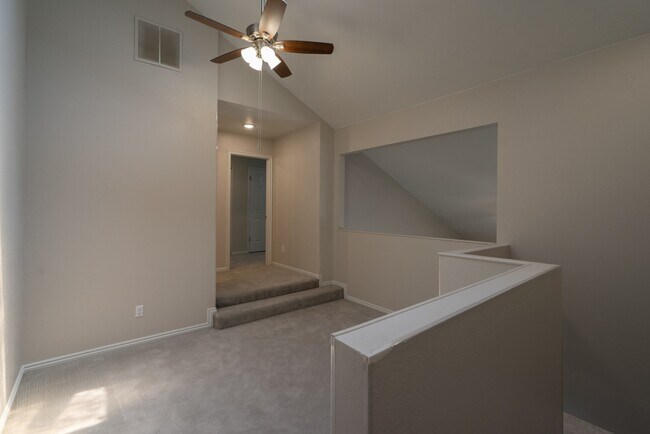 Building Photo - 2 Bedroom & 2 Bath Available in St. George!
