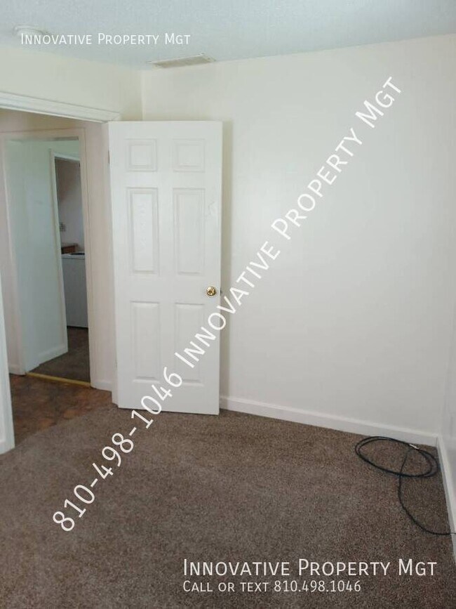 Building Photo - 2266 Donovon -