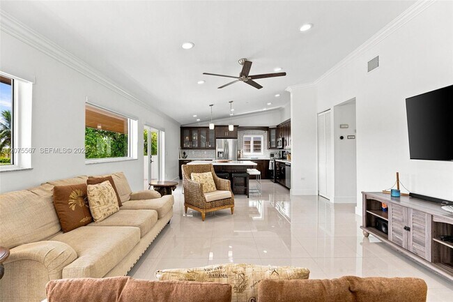 Building Photo - 203 Gulfview Dr