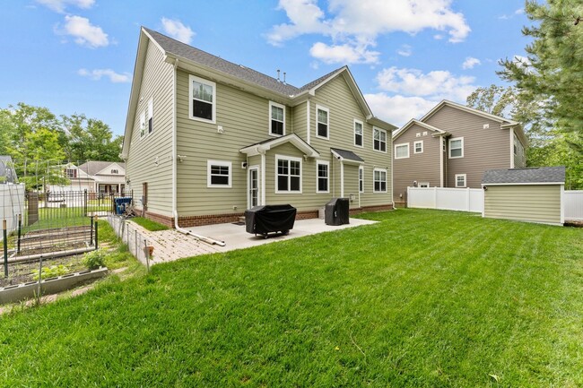 Building Photo - Newly built and beautiful property located...