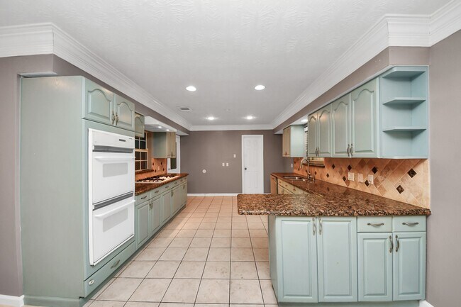 Building Photo - 4402 Ludwig Ln