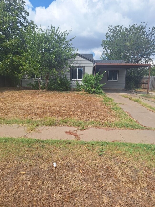 Building Photo - 3 bedroom, 1 bath