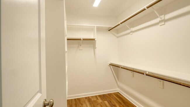 Building Photo - Spacious Single-Family Home Available Now!