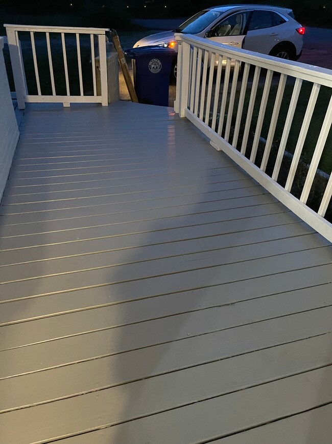 Building Photo - 273 Sims Dr