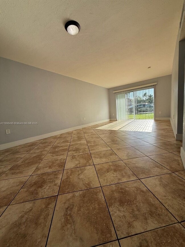Building Photo - 7600 SW 82nd St