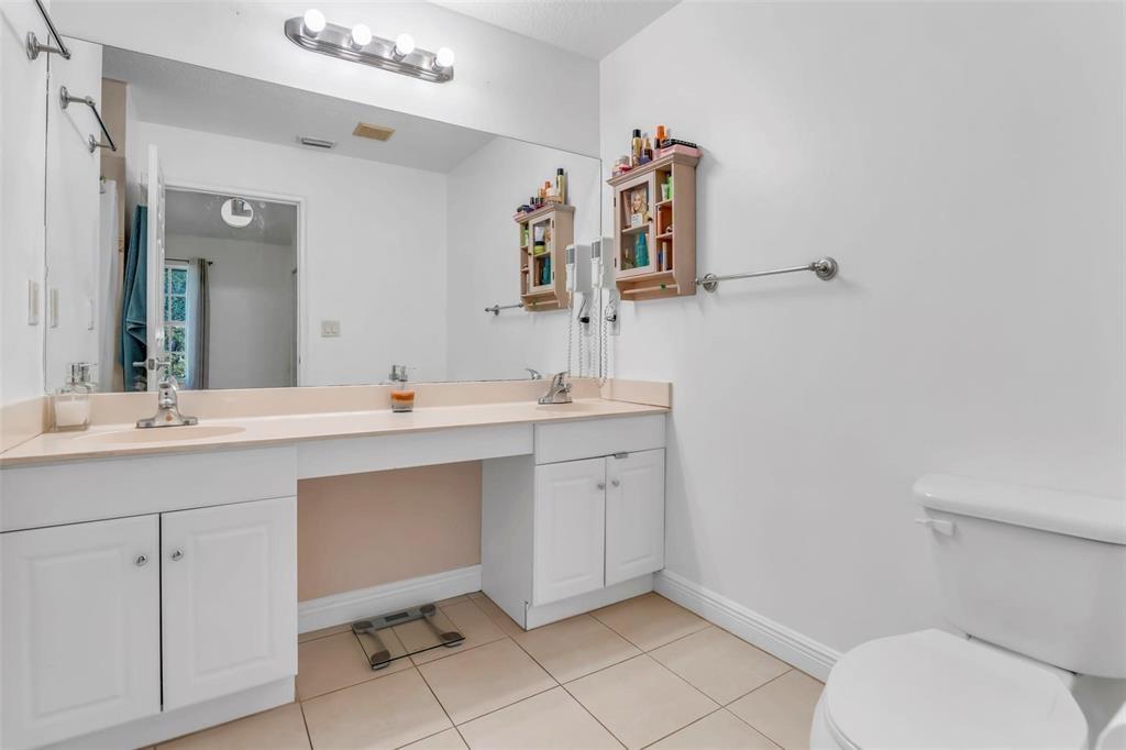 Building Photo - 1534 NW 45th St