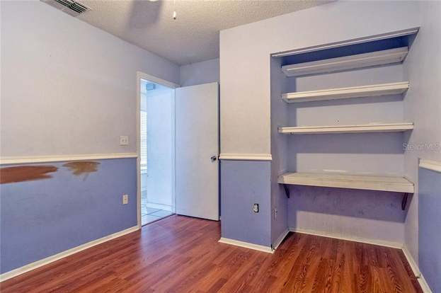 Building Photo - 5010 Larch Ln