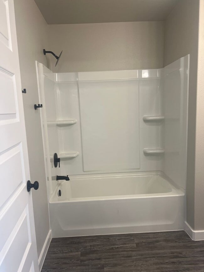 Building Photo - 3 bed 2 bath - Frenship ISD
