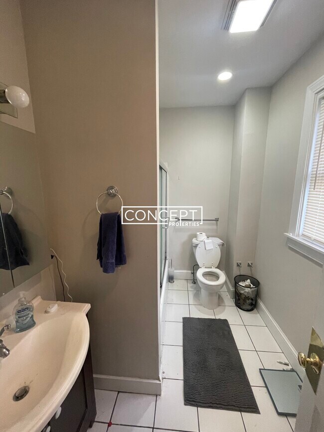 Building Photo - 1789 Commonwealth Ave