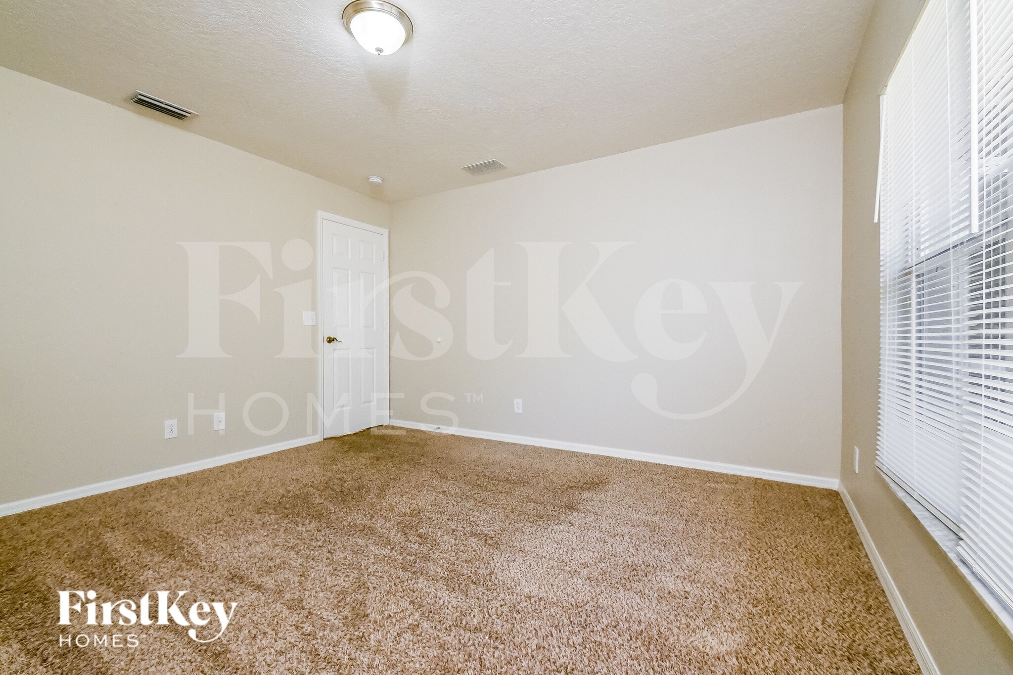 Building Photo - 4003 Kingsfield Dr
