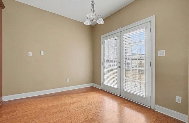 Building Photo - 608 Enterkin Ct