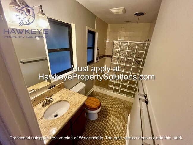 Building Photo - 3205 Carleton Cir W