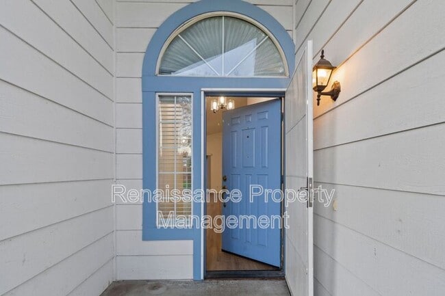 Building Photo - 165 Henry Ct