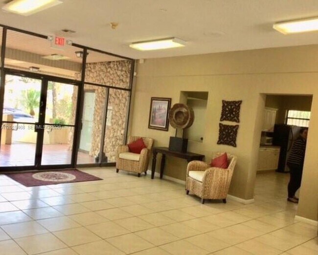 Building Photo - 6950 Miami Gardens Dr