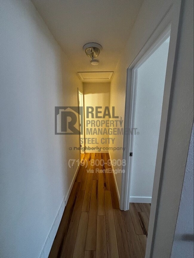 Building Photo - 607 W 15th St